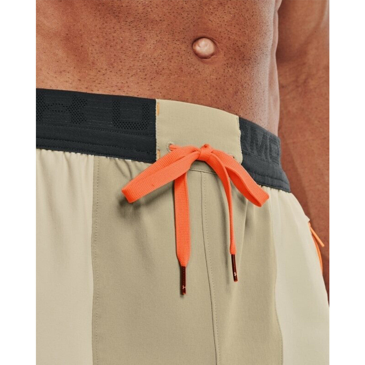 Short Under Armour TERRAIN WOVEN