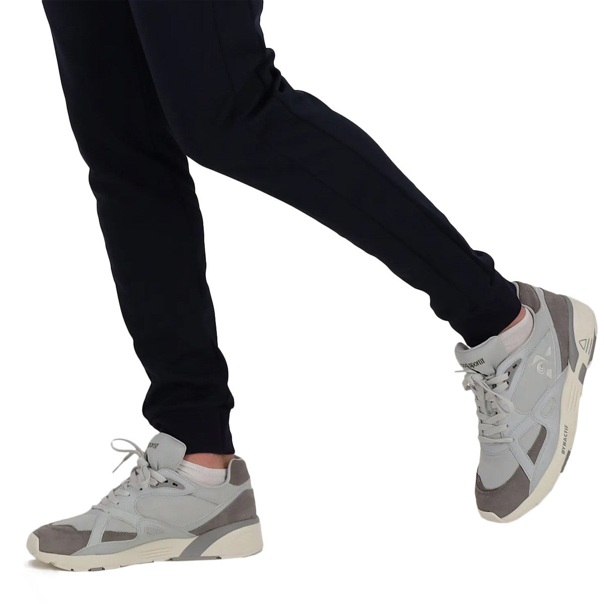 Basket Le coq sportif LCS R850