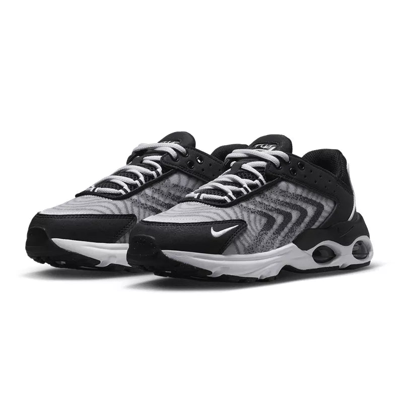 Basket Nike AIR MAX TW