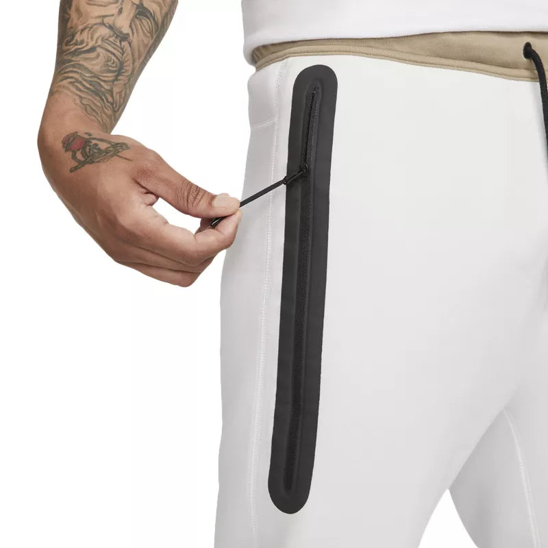 Pantalon de survêtement Nike TECH FLEECE