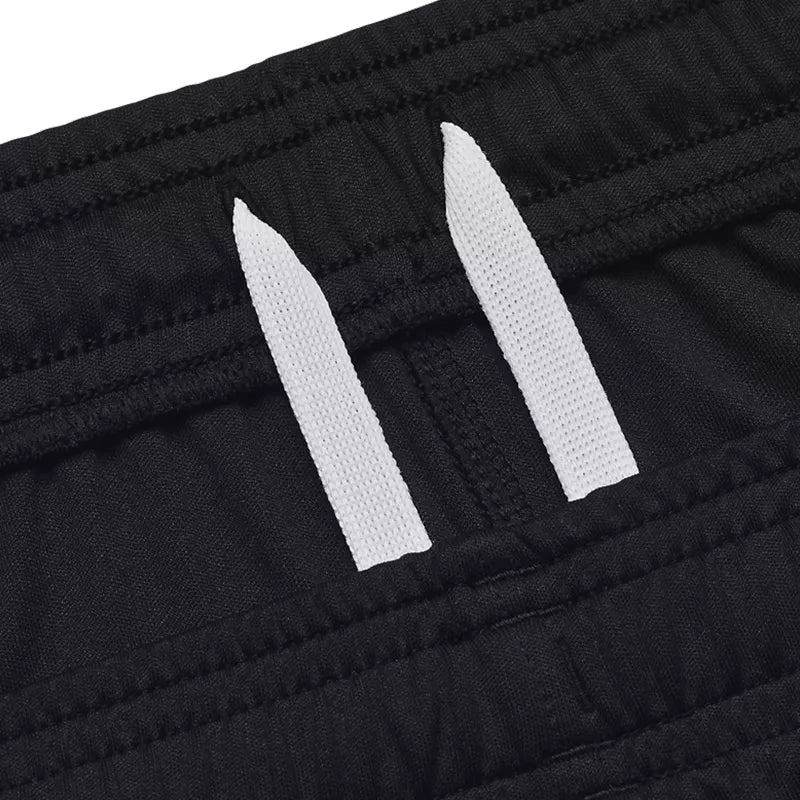 Short Under Armour M. Challenger Train