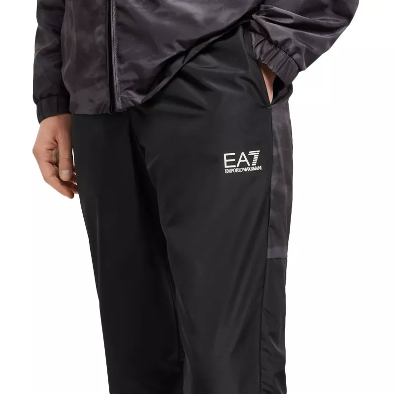 Ensemble de survêtement EA7 Emporio Armani