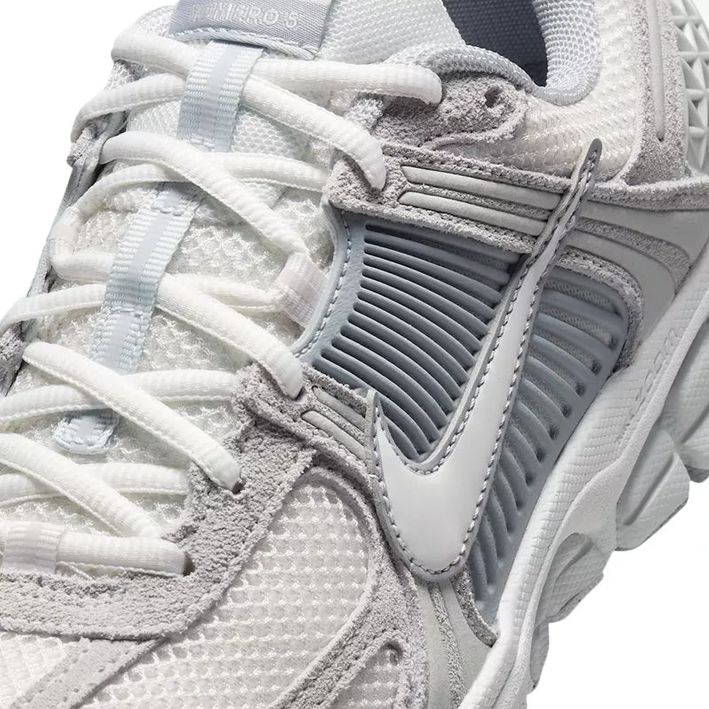 Basket Nike ZOOM VOMERO 5