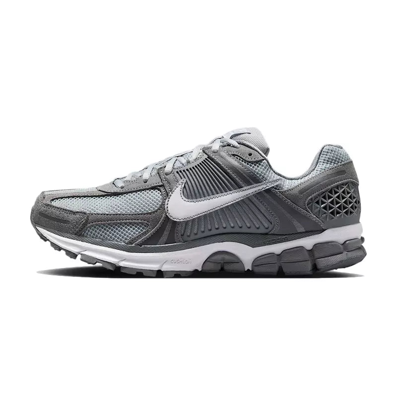 Basket Nike ZOOM VOMERO 5