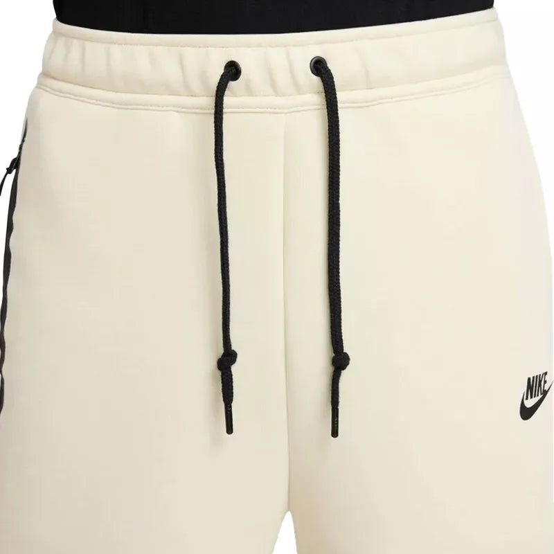 Short Nike TECH FLEECE