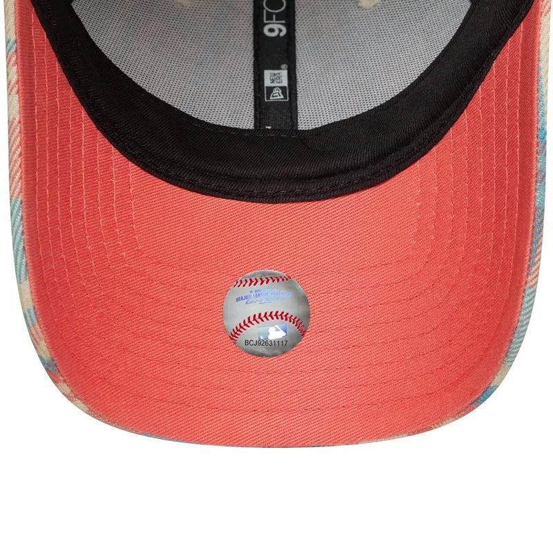 Casquette New Era WMNS CHECK 9FORTY NEYYAN