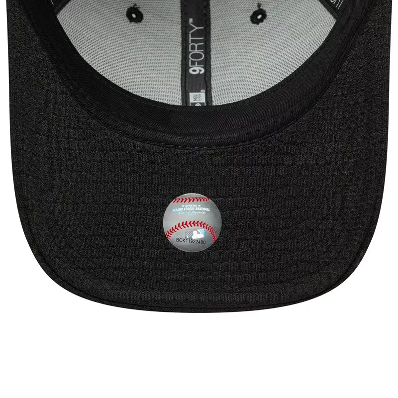 Casquette New Era FLAWLESS MESH 9FORTY NEYYAN