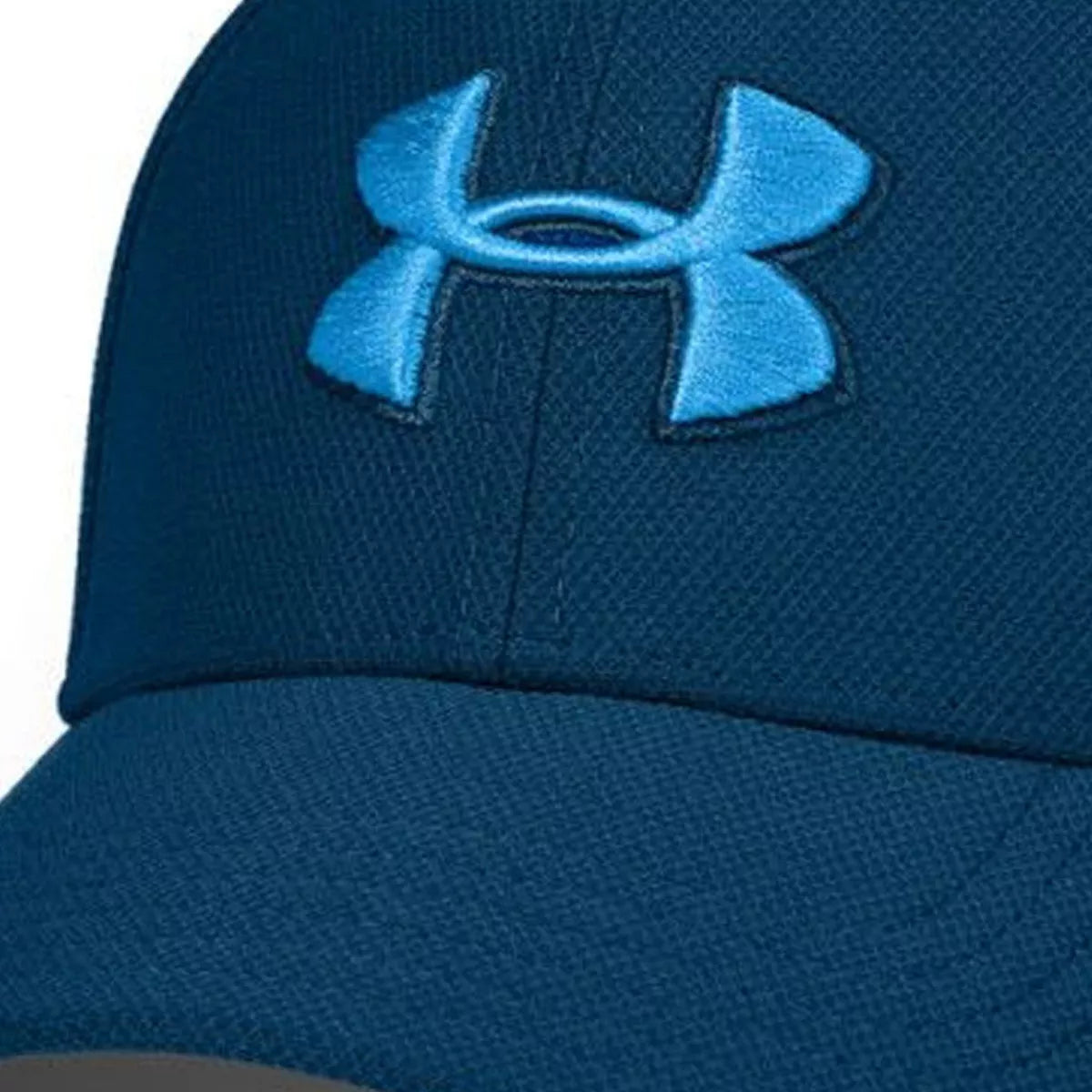 Gorra Under Armour BLITZING 3.0