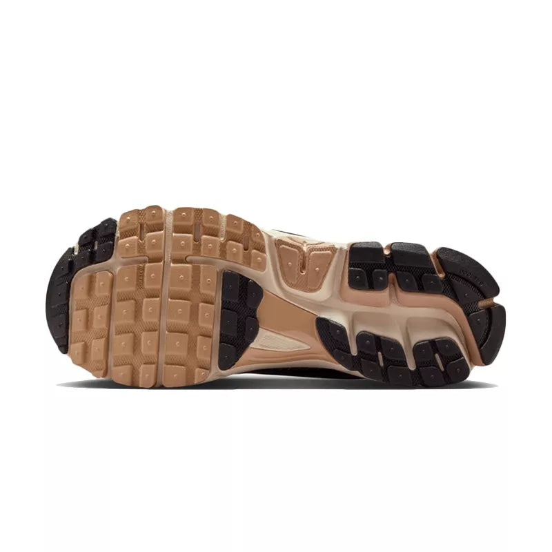 Basket Nike W VOMERO 5