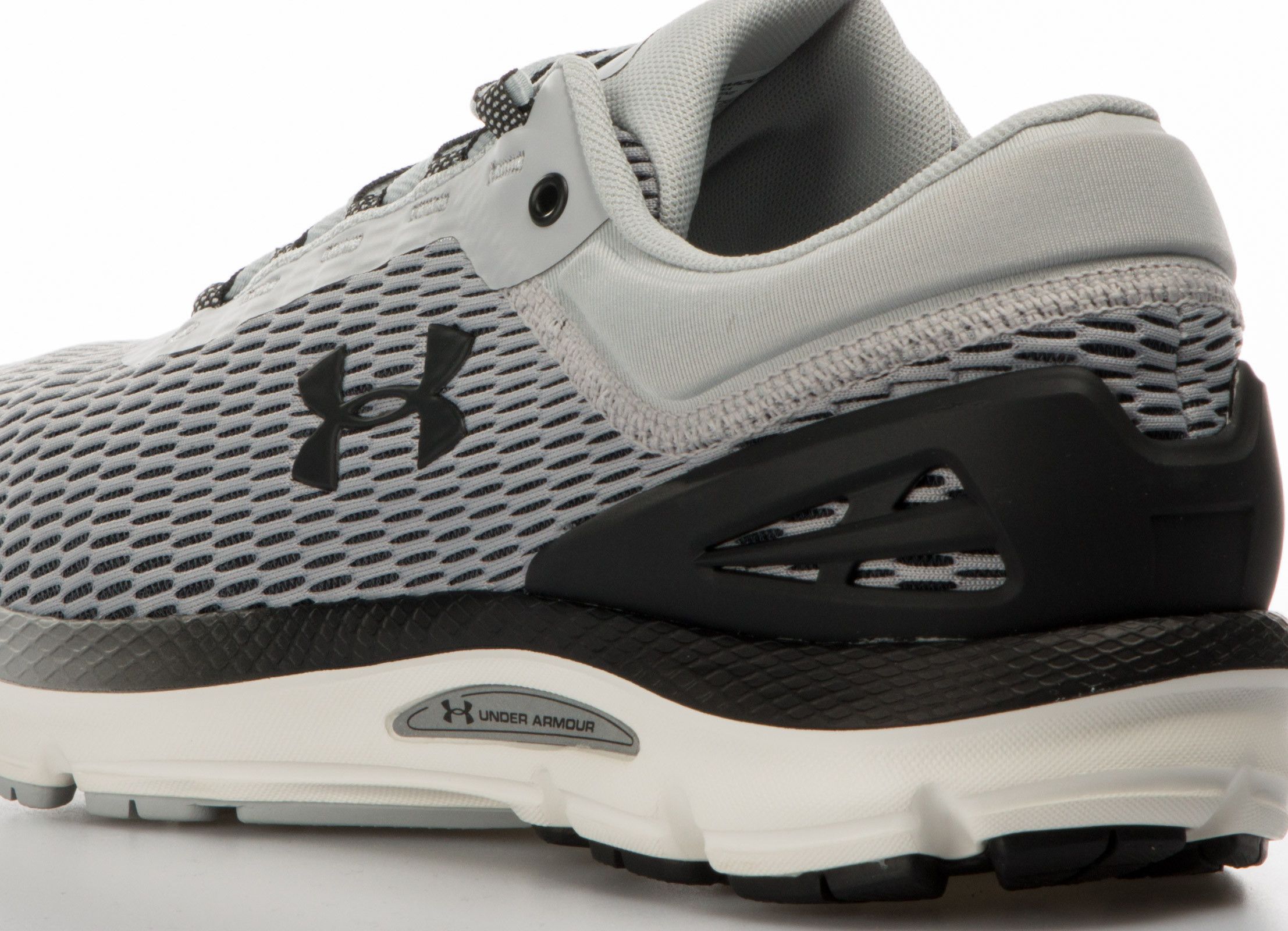 Baskets Under Armour UA CHARGED INTAKE 3 - Ref. 3021229-100