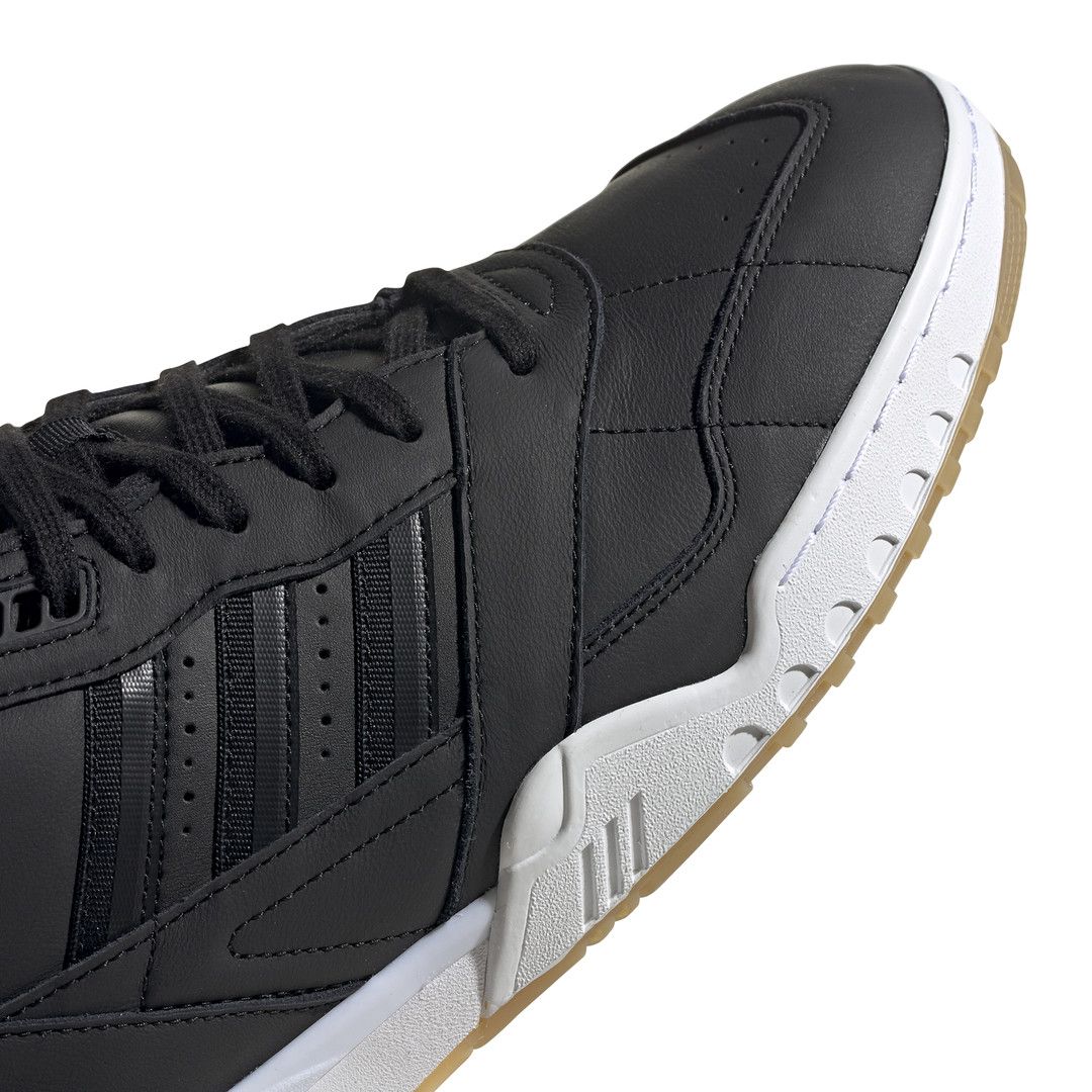 Baskets adidas Originals A.R.TRAINER