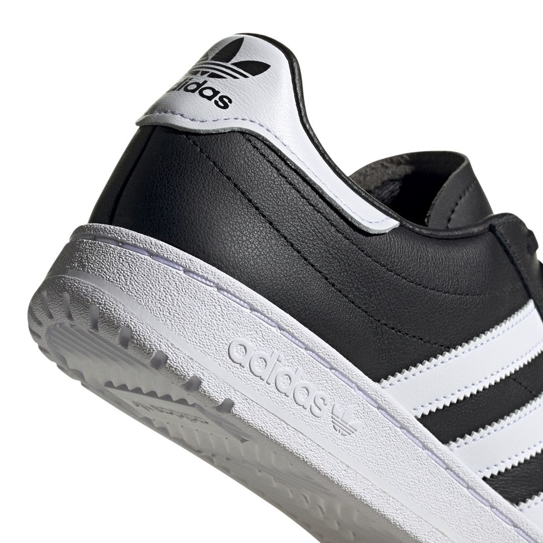 Baskets adidas Originals TEAM COURT