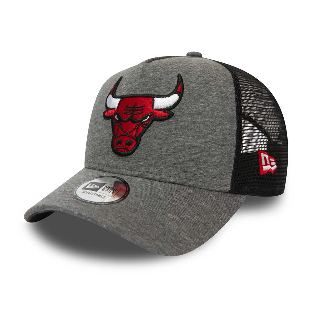 Gorra de camionero esencial con diseño en forma de A de los Chicago Bulls de New Era