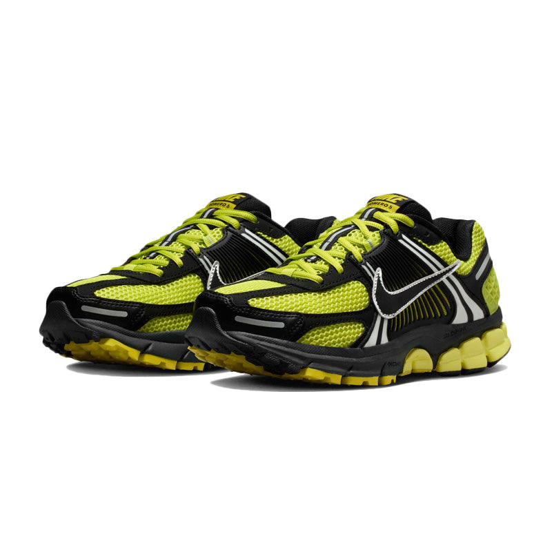 Basket Femme Nike ZOOM VOMERO 5