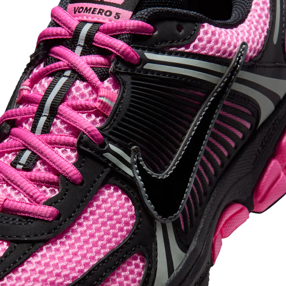 Basket Femme Nike ZOOM VOMERO 5