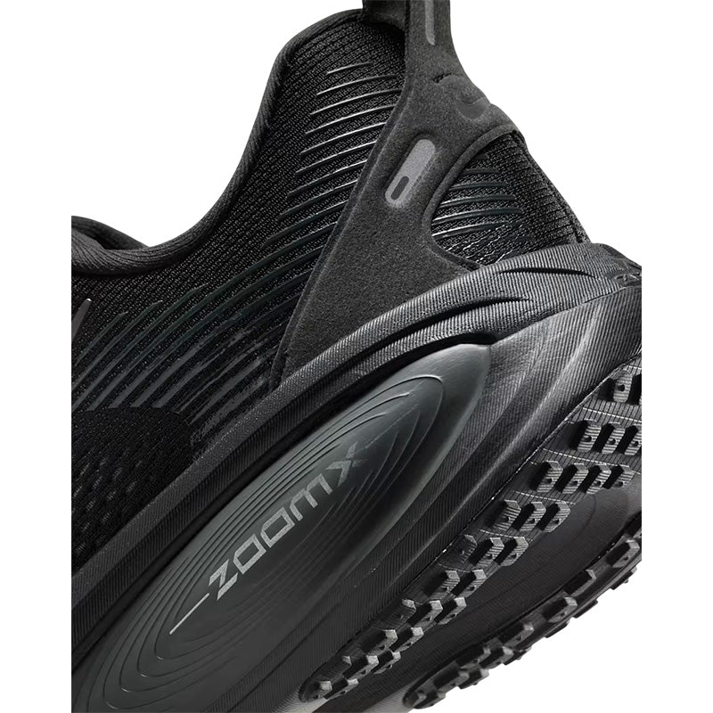 Basket Homme Nike VOMERO 18