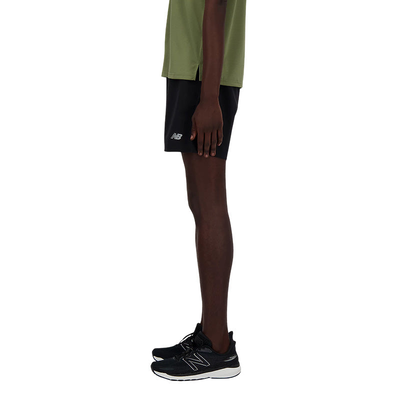 Short Homme New Balance SPORT ESSENTIAL 7