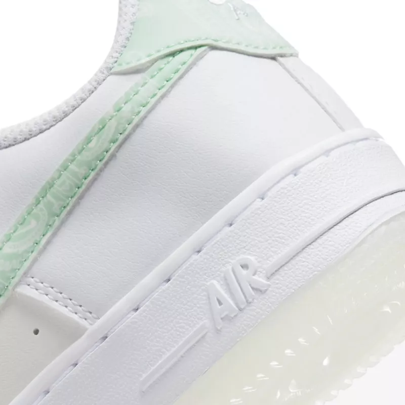 Nike air force 1 lv8 junior white online