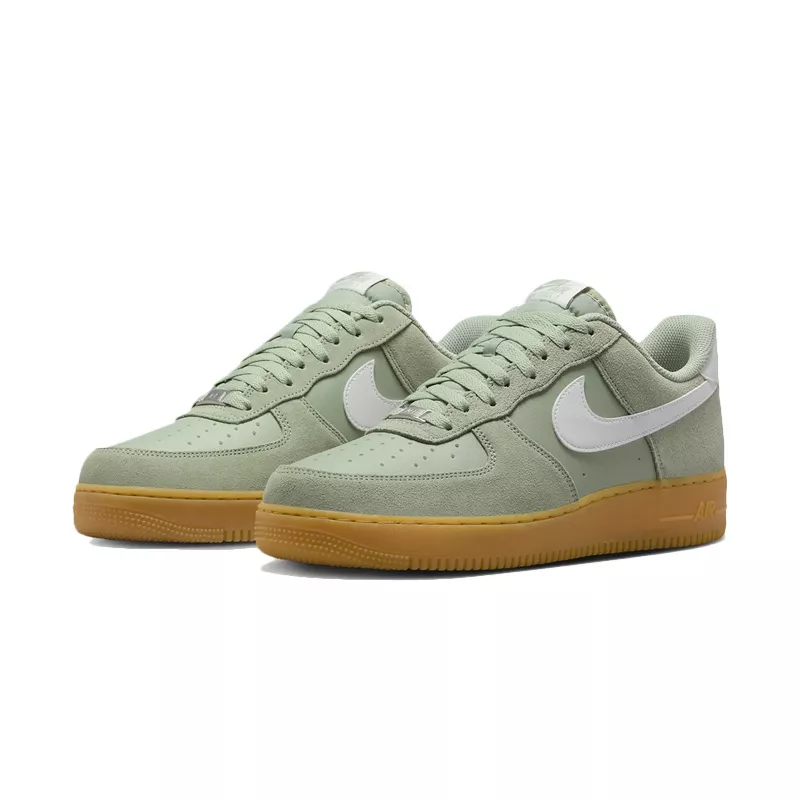 Basket Nike AIR FORCE 1 '07 LV8