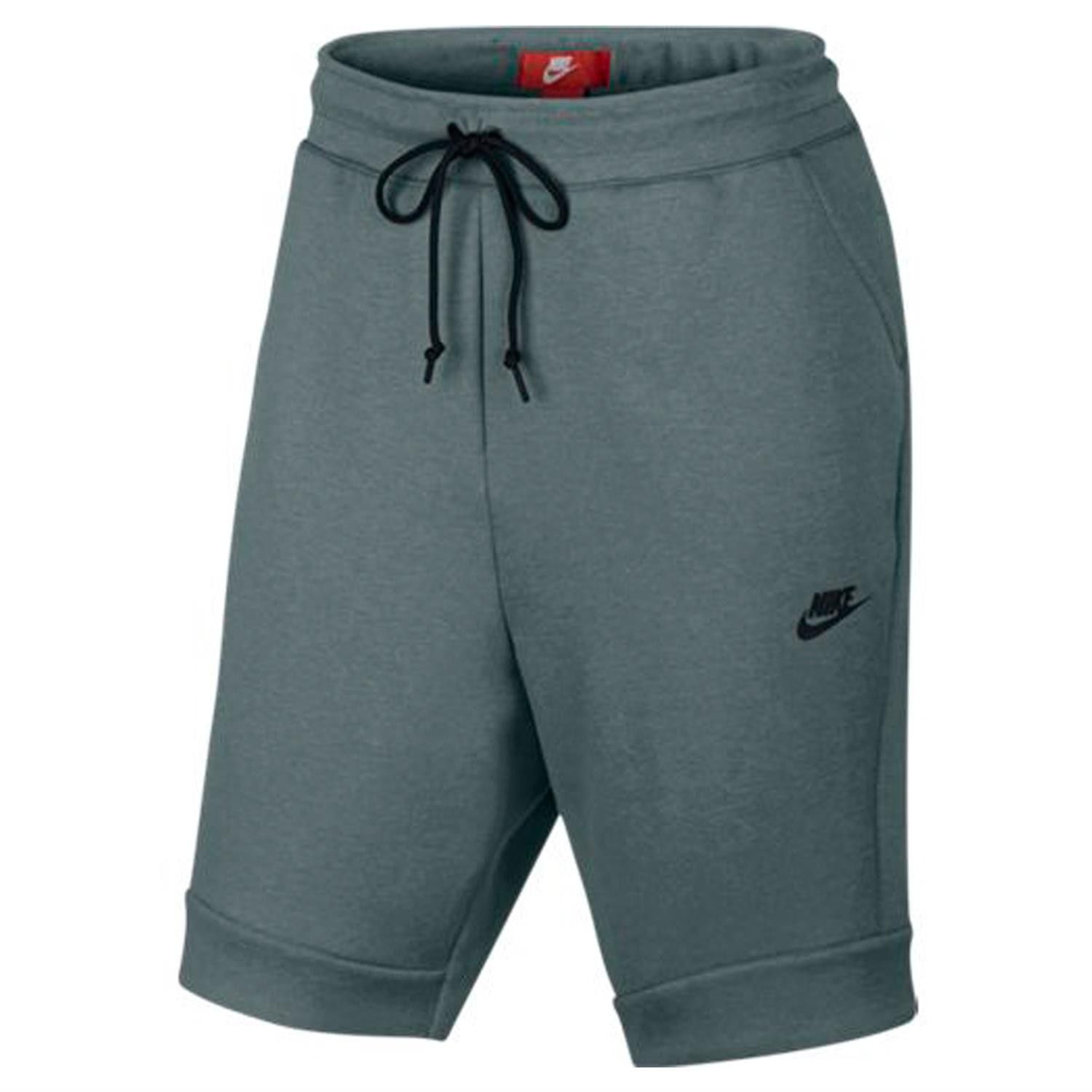 shorts nike tech fleece