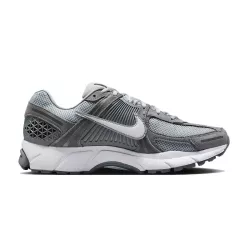 Basket Nike ZOOM VOMERO 5