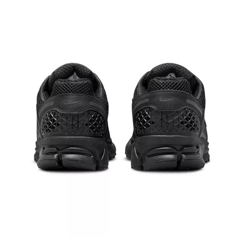 Basket Nike ZOOM VOMERO 5