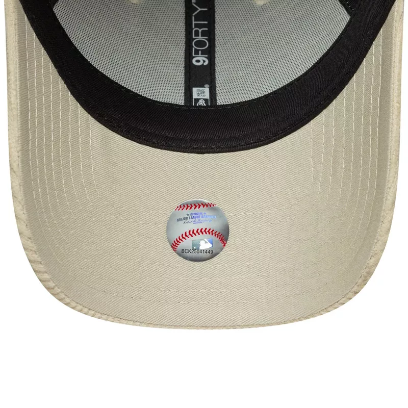 Casquette New Era WMNS CORD 9FORTY NEYYAN
