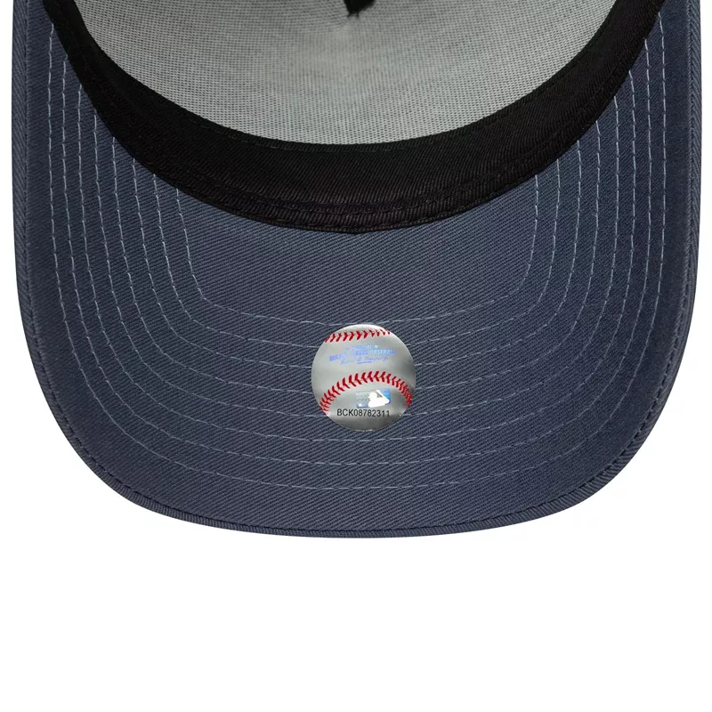 Casquette New Era LEAGUE ESSENTIAL TRUCKER NEYYAN