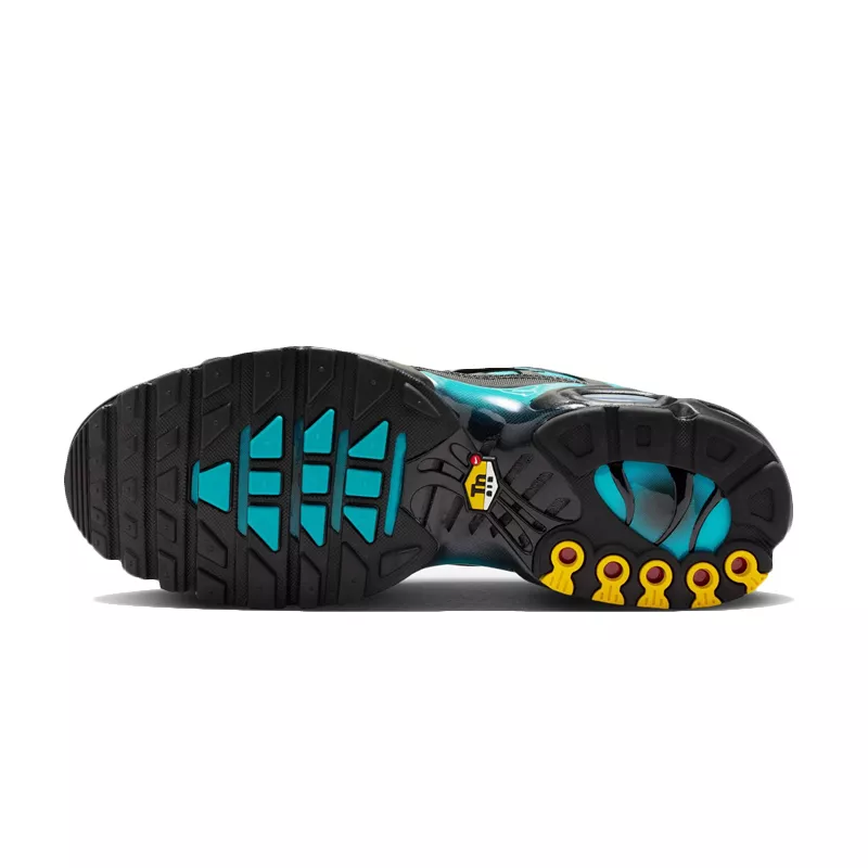 Basket Nike AIR MAX PLUS TN