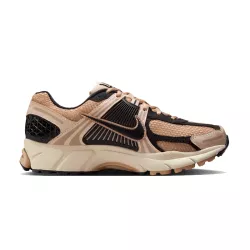 Basket Nike W VOMERO 5