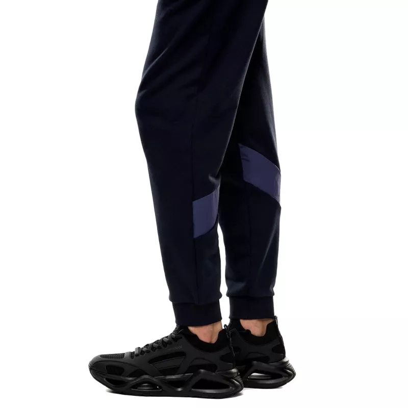 Ensemble de survêtement EA7 Emporio Armani