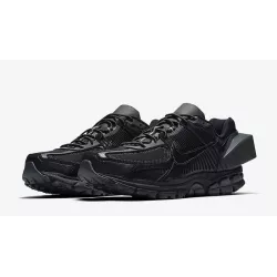 Baskets Nike ZOOM VOMERO 5 - Ref. AT3152-001