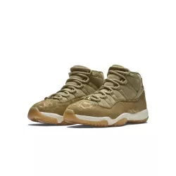 Baskets Nike AIR JORDAN RETRO 11 - Ref. AR0715-200