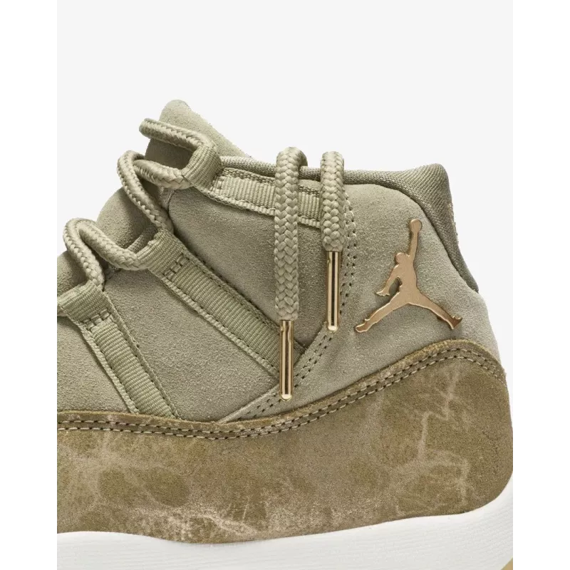 Baskets Nike AIR JORDAN RETRO 11 - Ref. AR0715-200