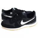 Baskets Nike W INTERNATIONALIST