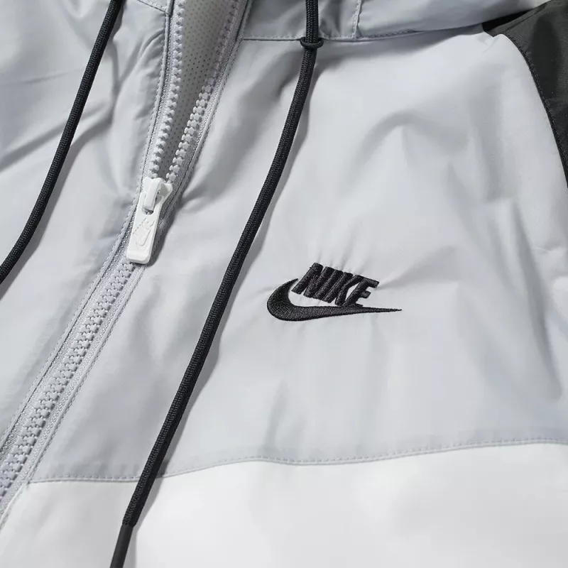 Vestes de survêtement Nike NIKE HOODED WINDRUNNER