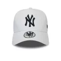 Casquette New Era NEW YORK YANKEES ESSENTIAL TRUCKER