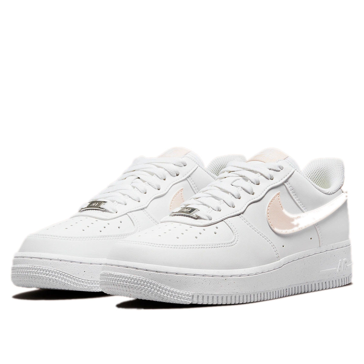 Basket Nike W AIR FORCE 1 07