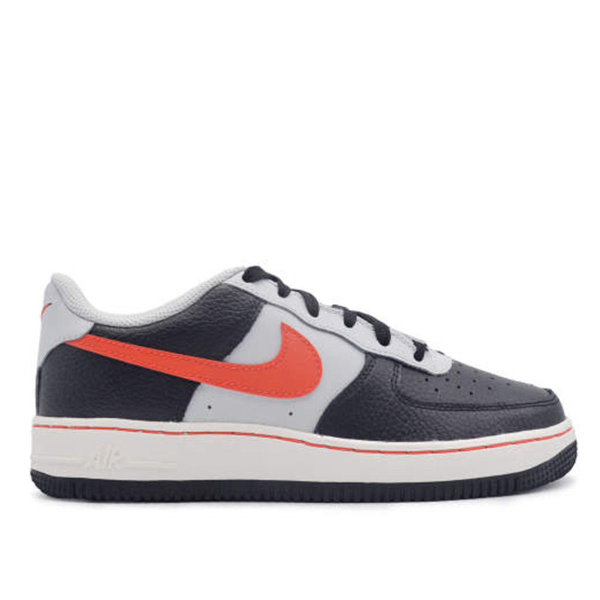 Basket Nike AIR FORCE 1 EMB Junior