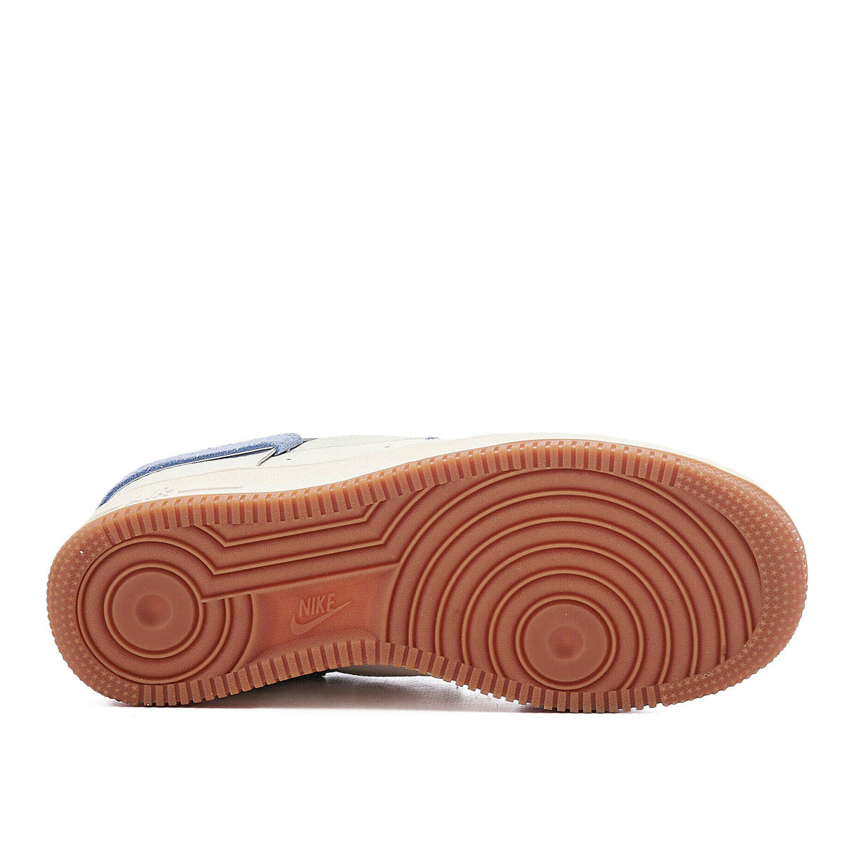 Basket Nike AIR FORCE 1 07