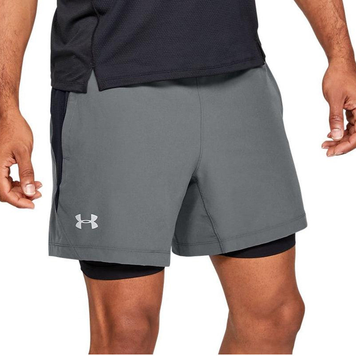 Short Under Armour 2-en-1 QUALIFIER SPEEDPOCKET