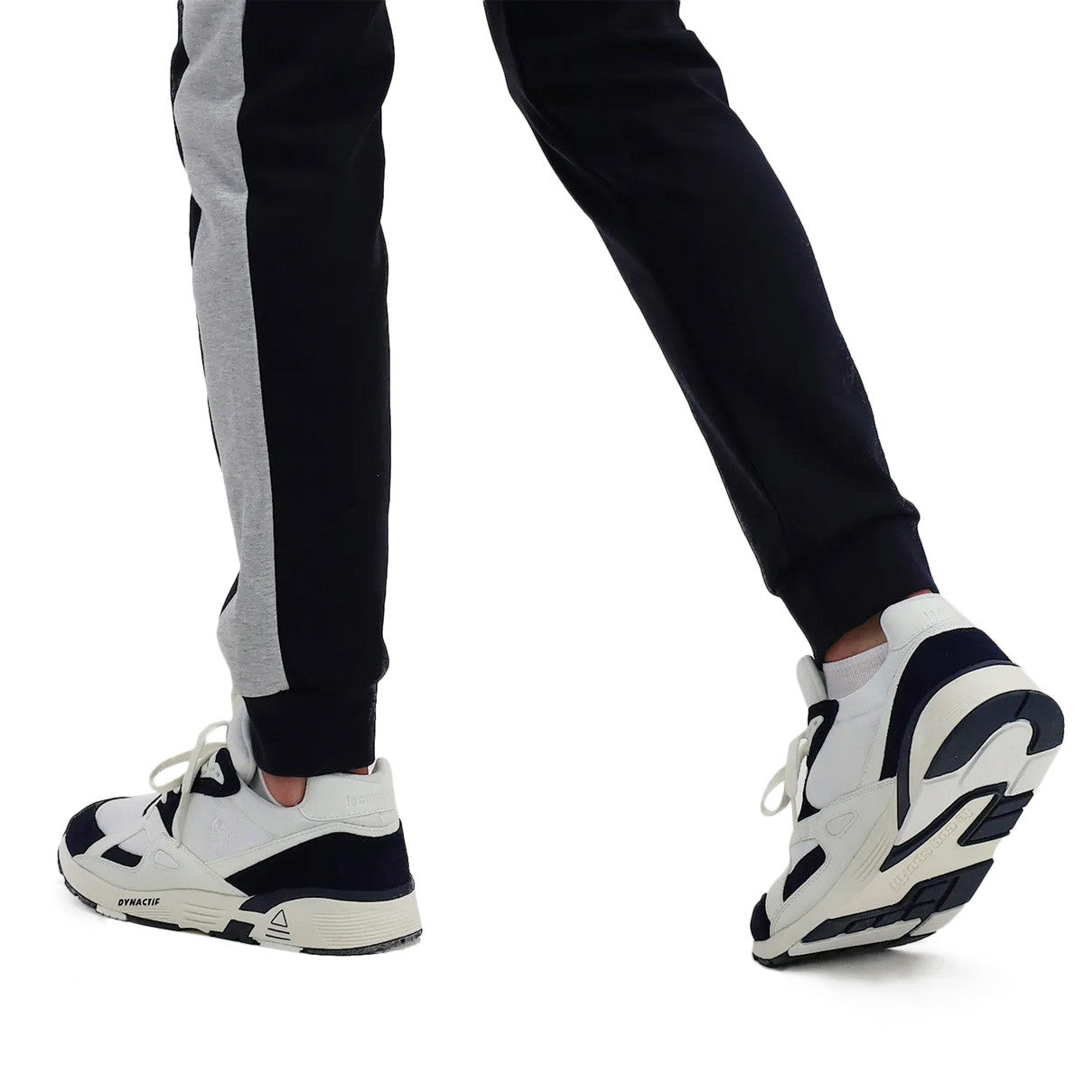 Basket Le coq sportif LCS R850