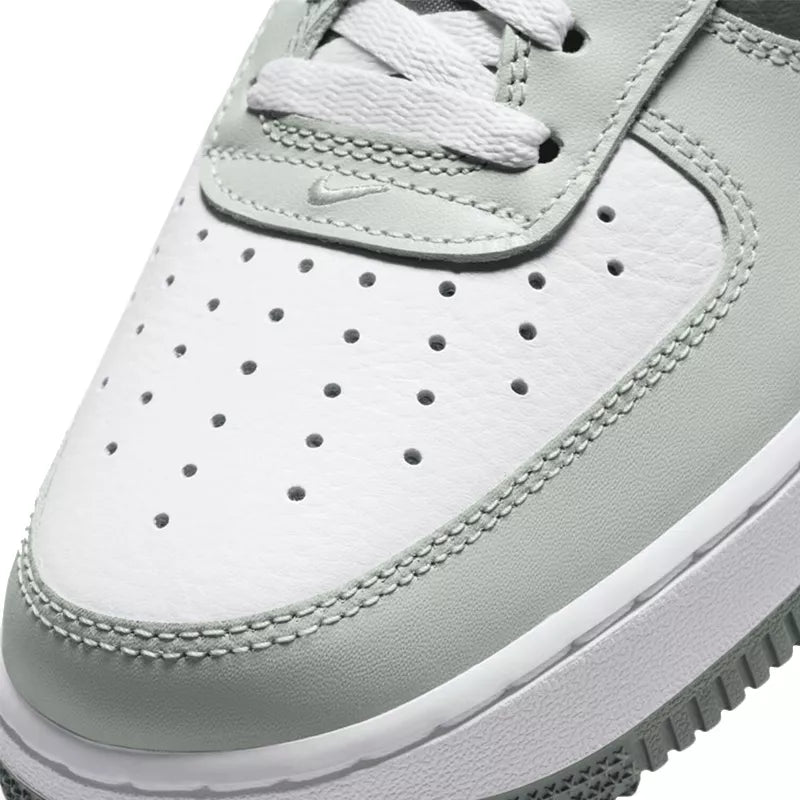 Basket Nike AIR FORCE 1 LV8