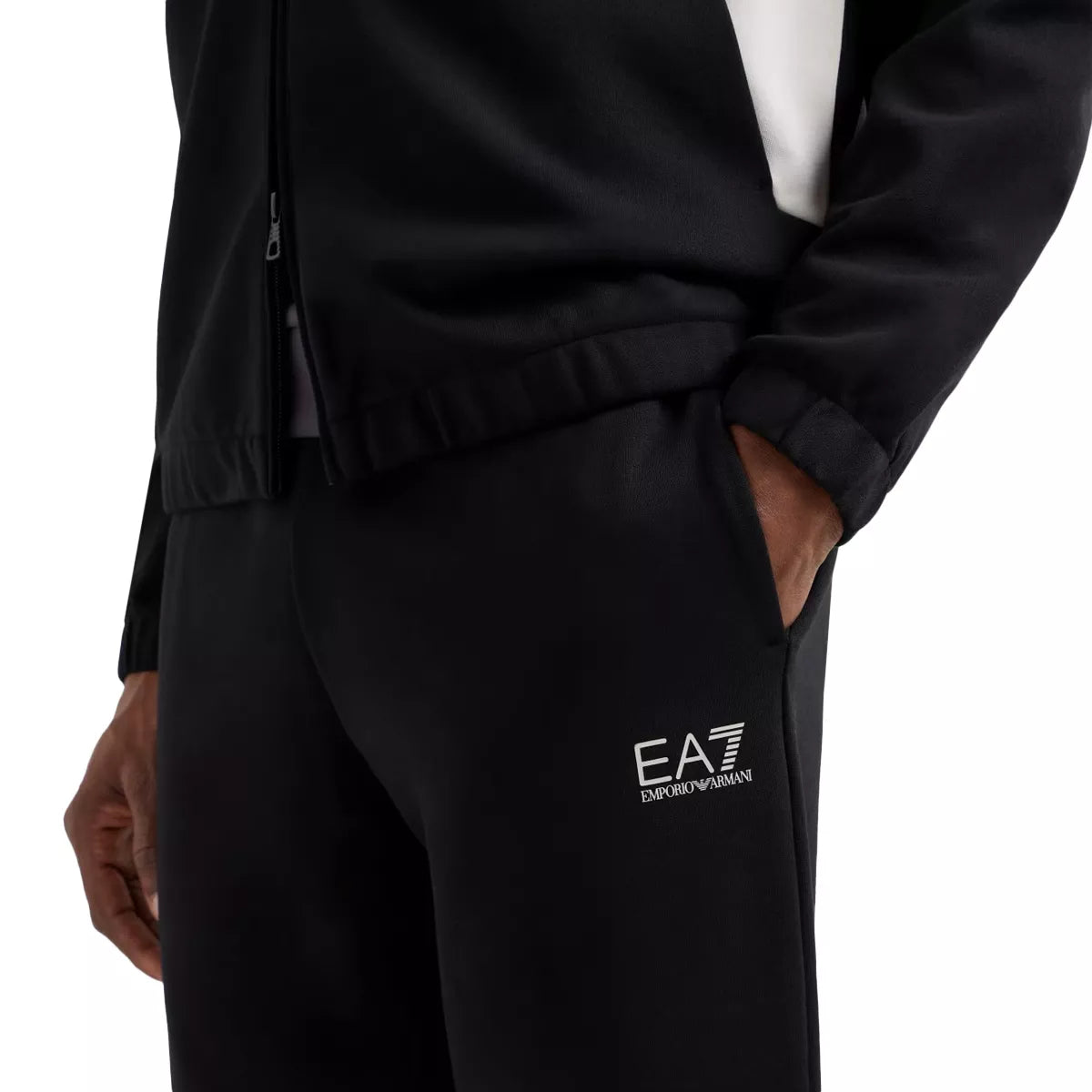 Ensemble de survêtement EA7 Emporio Armani