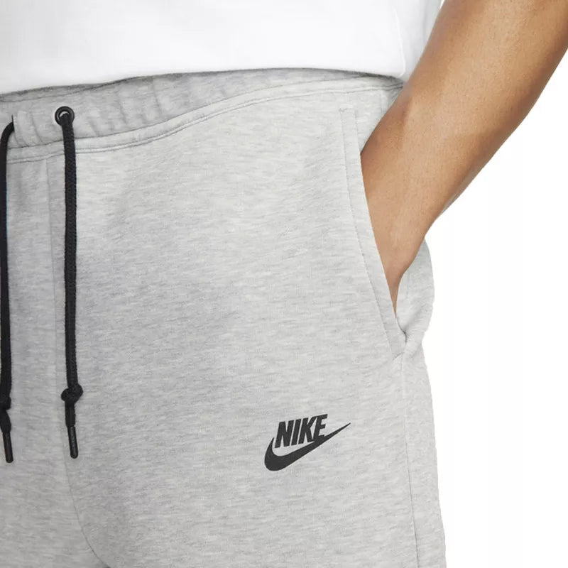 Short Nike TECH FLEECE