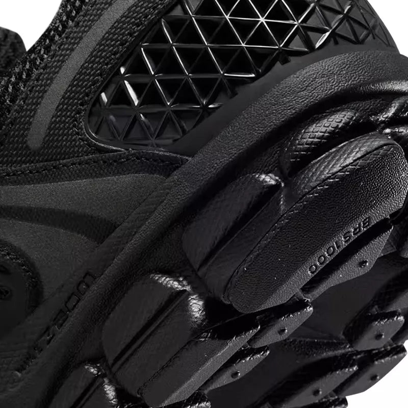 Basket Nike ZOOM VOMERO 5