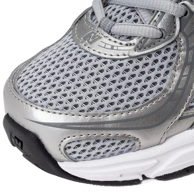 Basket New Balance U740