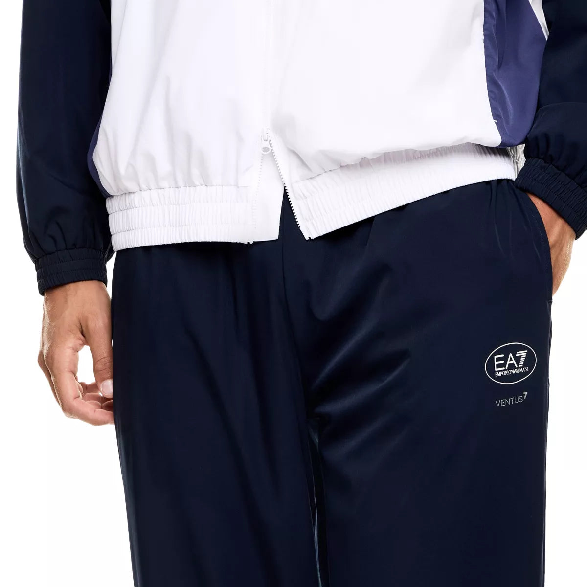 Ensemble de survêtement EA7 Emporio Armani