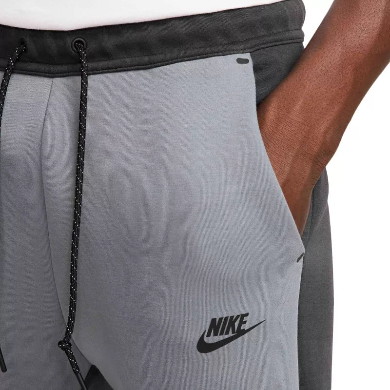 Pantalon de survêtement Nike TECH FLEECE JOGGER