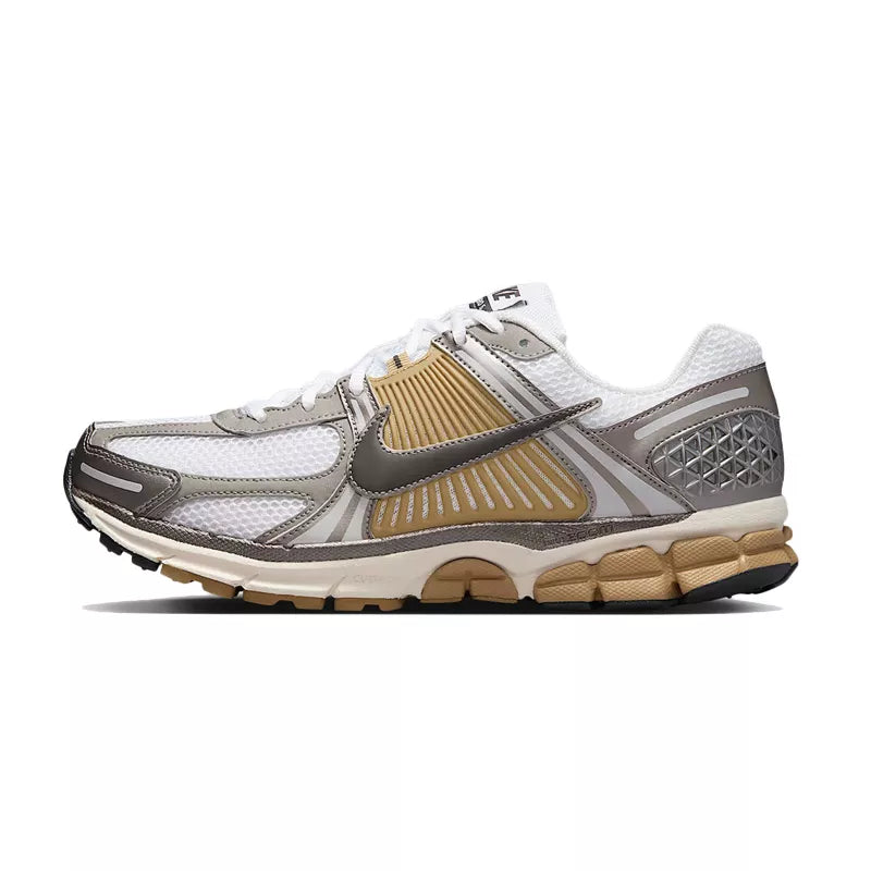 Basket Nike ZOOM VOMERO 5